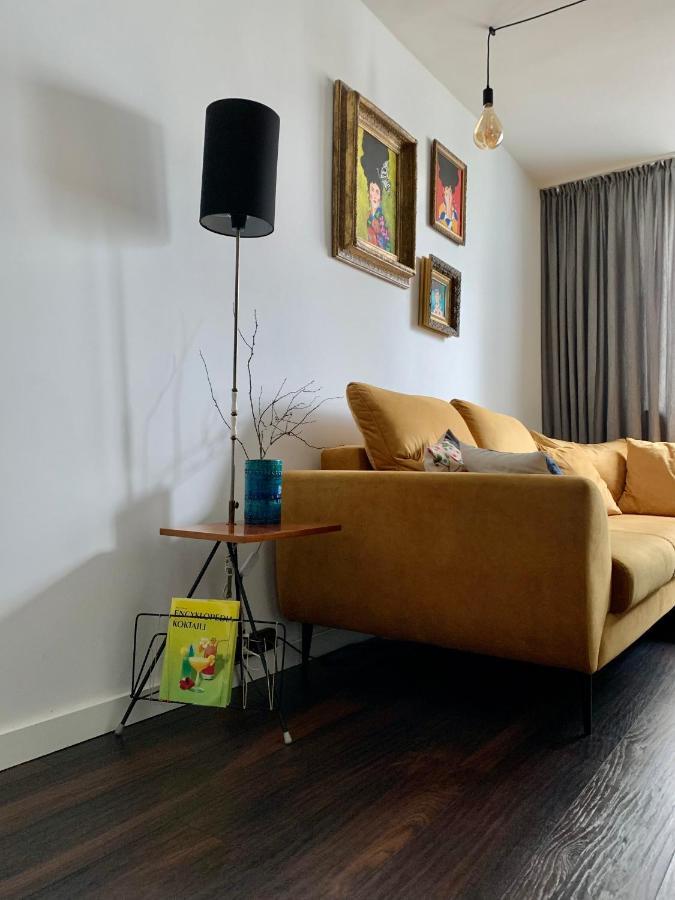 Metro Trocka Apartment Warsaw Luaran gambar