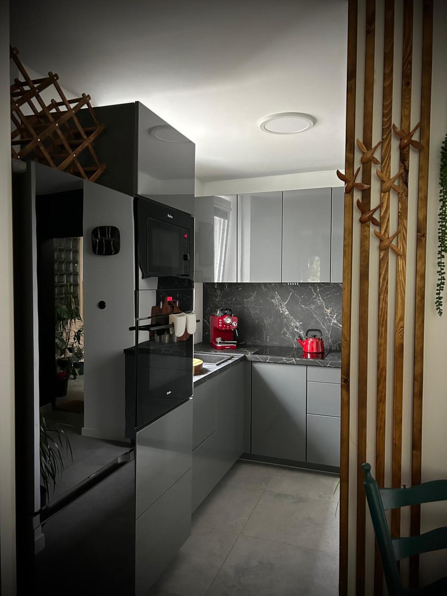 Metro Trocka Apartment Warsaw Luaran gambar